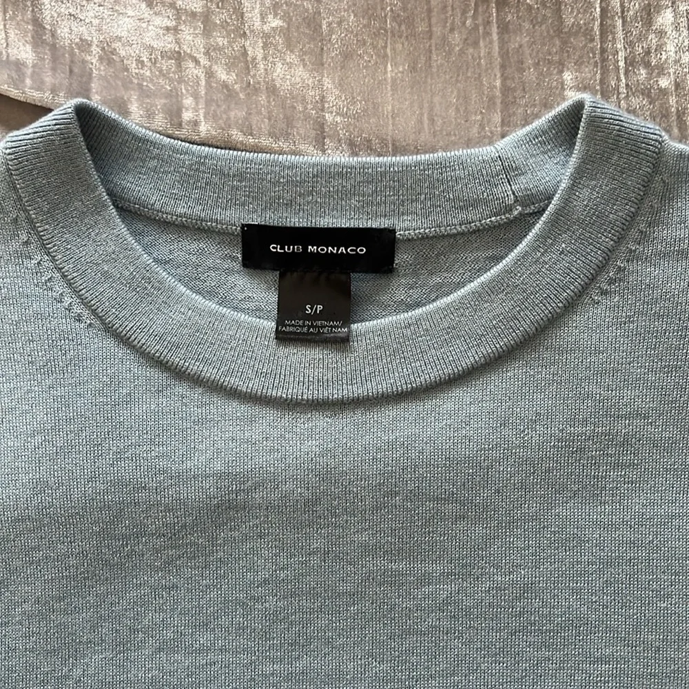 Club Monaco 100% wool sweater. Light blue. Size S